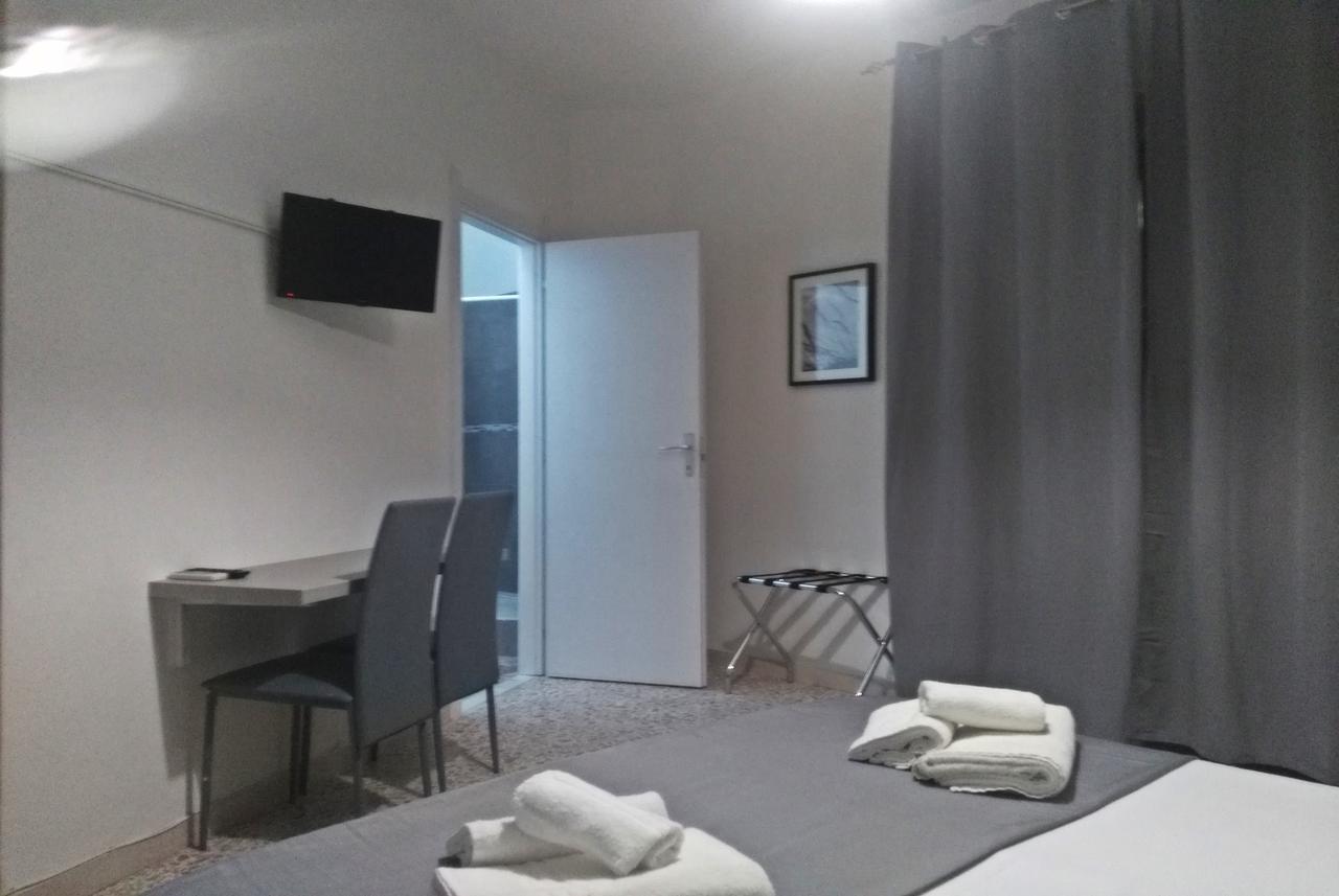 Alghero Seaside Guest House - Affittacamere Buitenkant foto